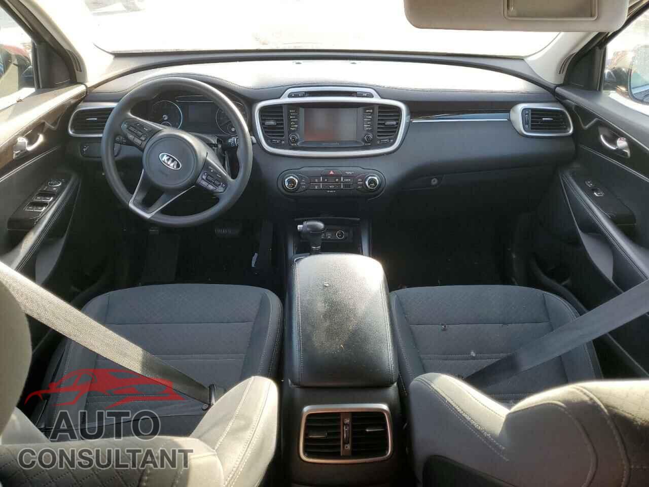 KIA SORENTO 2018 - 5XYPG4A34JG396830
