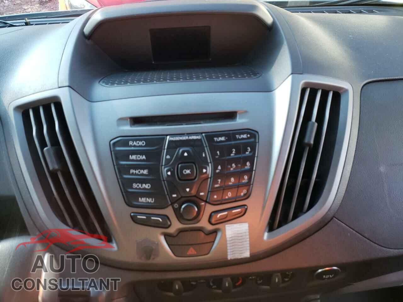 FORD TRANSIT CO 2017 - 1FTYR2CM9HKA64685