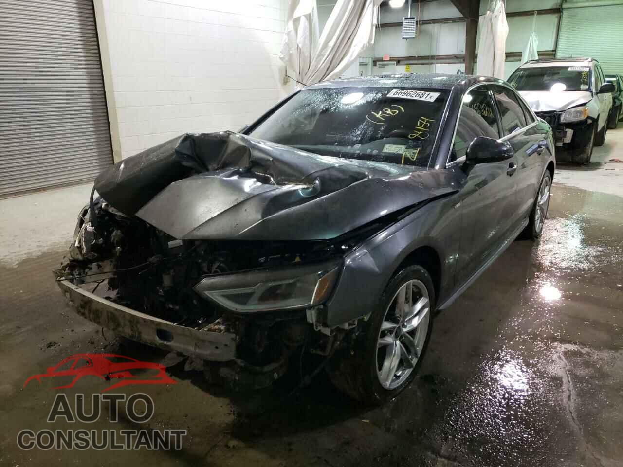 AUDI A4 2021 - WAUDAAF47MN008228