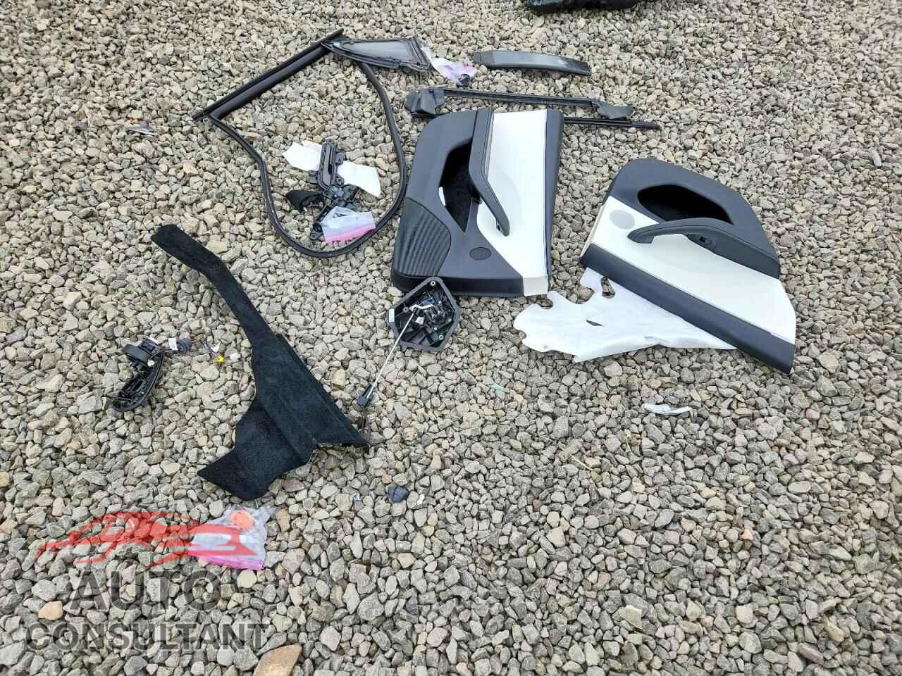 TESLA MODEL 3 2024 - 5YJ3E1EB5RF806896