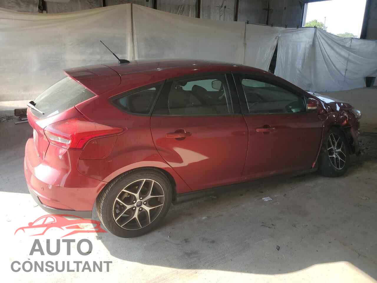 FORD FOCUS 2017 - 1FADP3M29HL332125