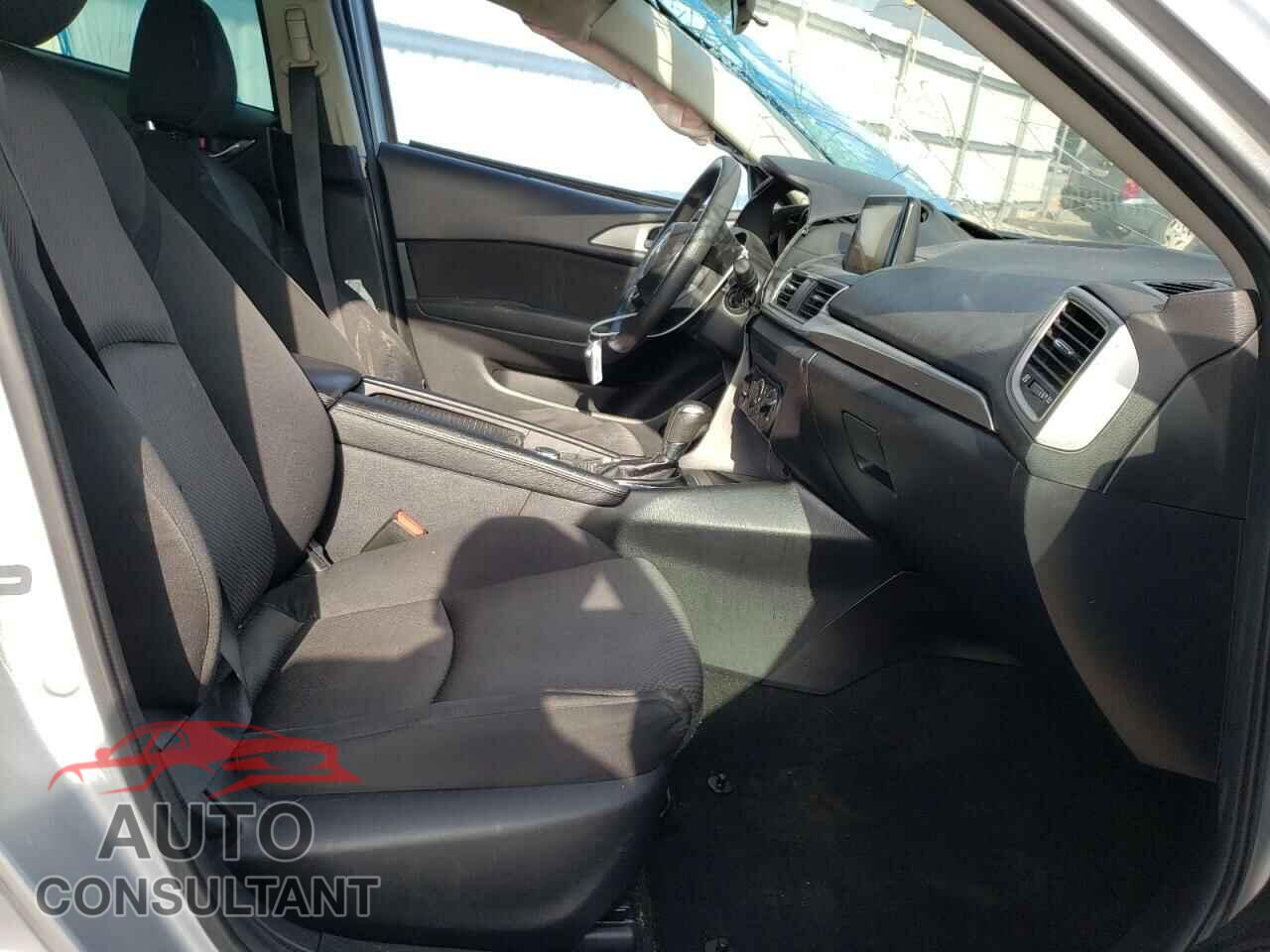 MAZDA 3 2017 - 3MZBN1U7XHM134902