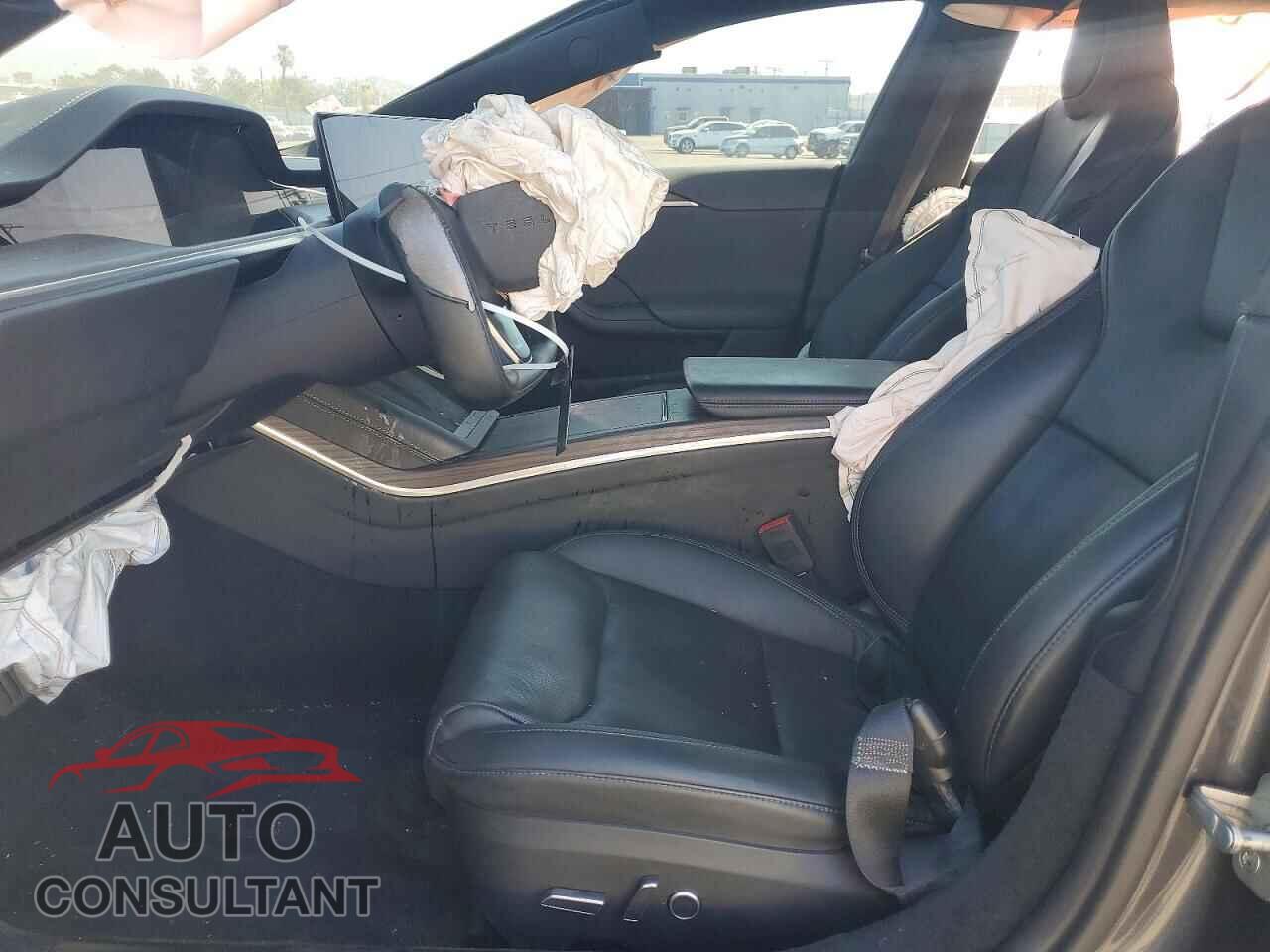 TESLA MODEL S 2022 - 5YJSA1E51NF492837