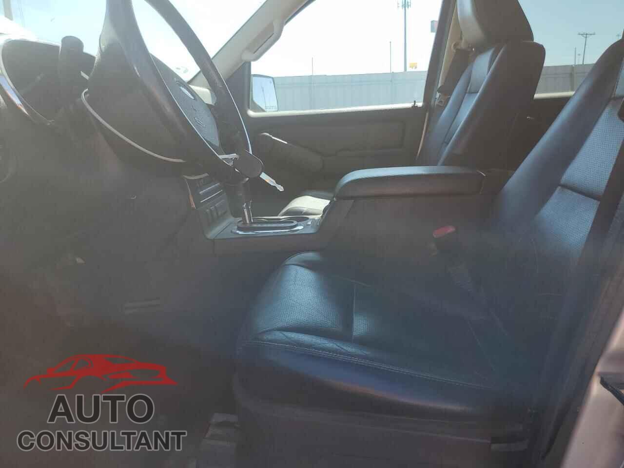 FORD EXPLORER 2010 - 1FMEU7F86AUA96772