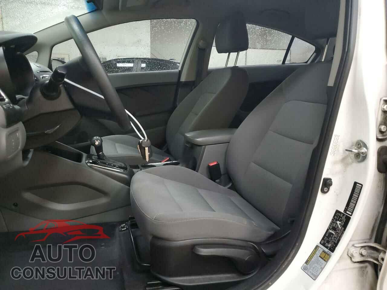 KIA FORTE 2017 - 3KPFK4A78HE023598