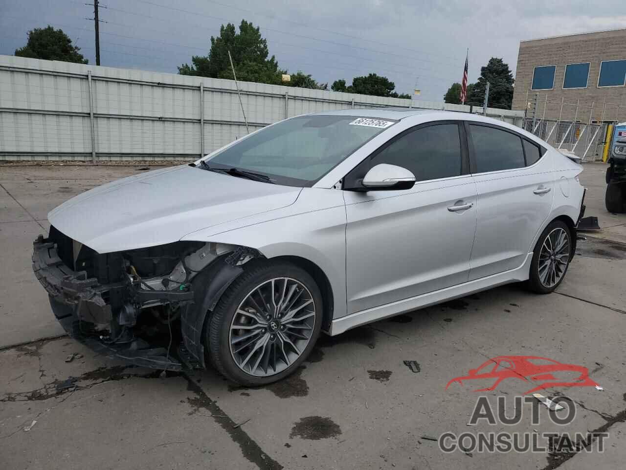 HYUNDAI ELANTRA 2018 - KMHD04LB3JU518678