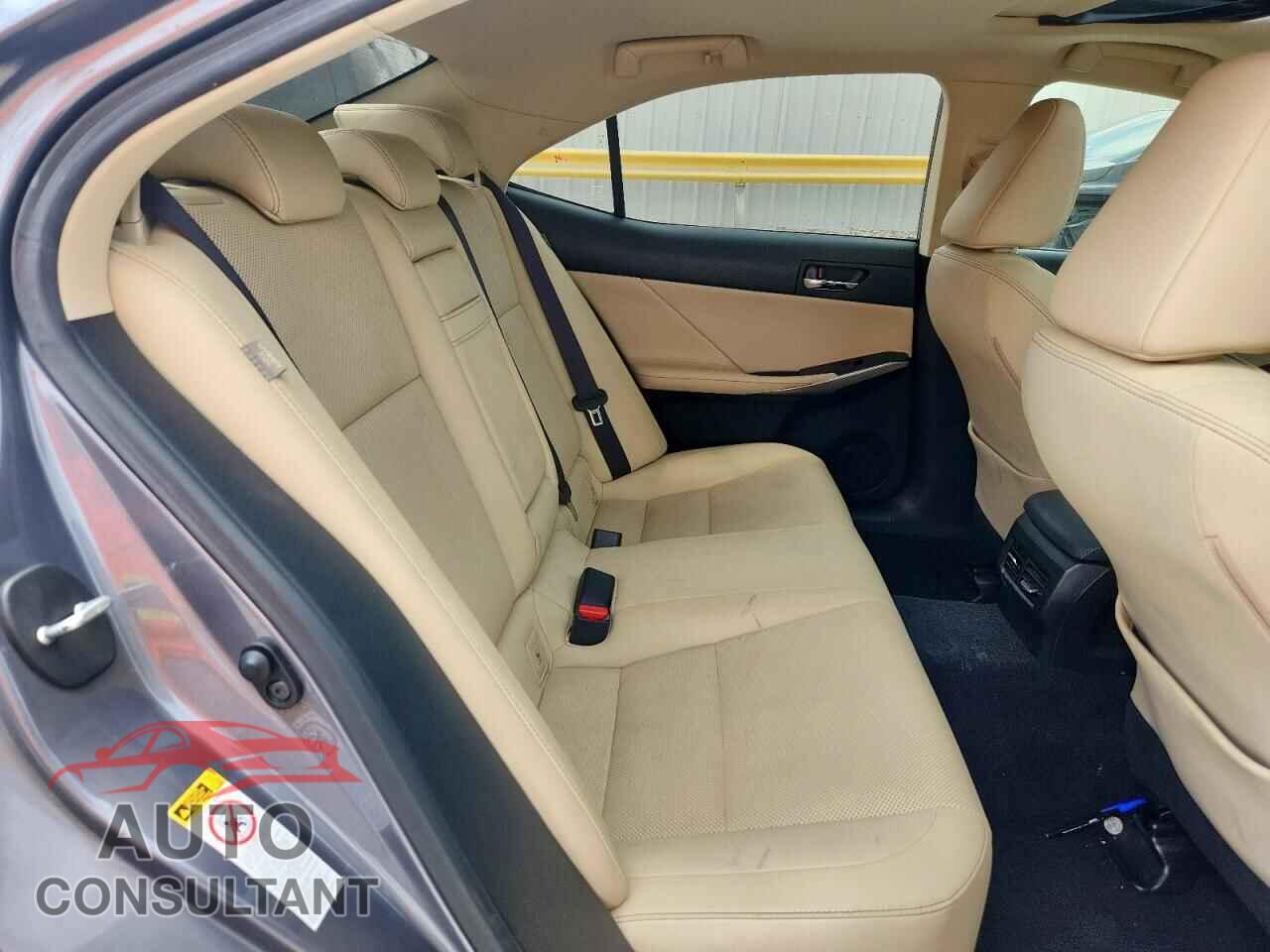 LEXUS IS 2016 - JTHBA1D21G5012693
