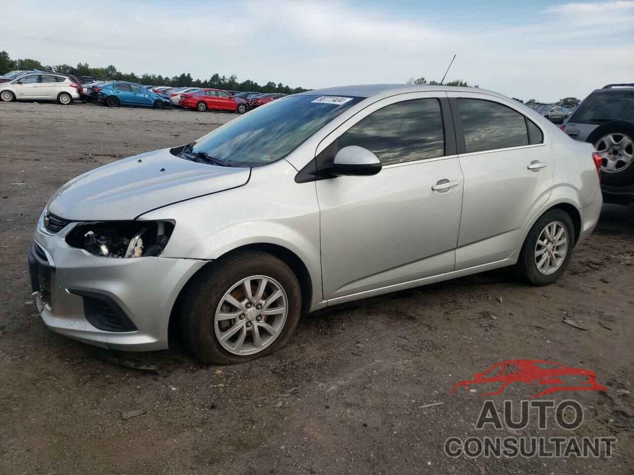 CHEVROLET SONIC 2018 - 1G1JD5SH2J4139428