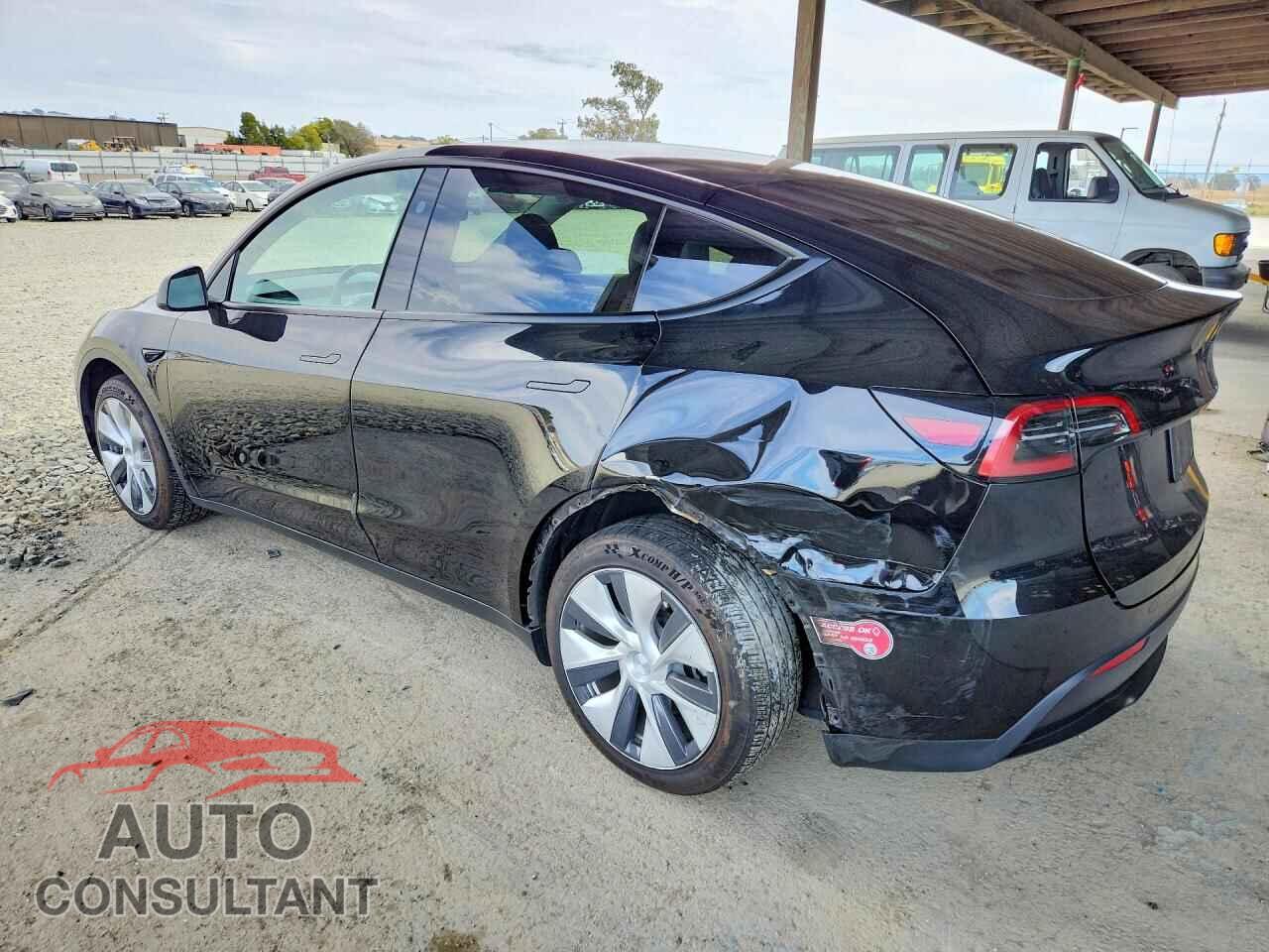 TESLA MODEL Y 2024 - 7SAYGDEE5RF983494