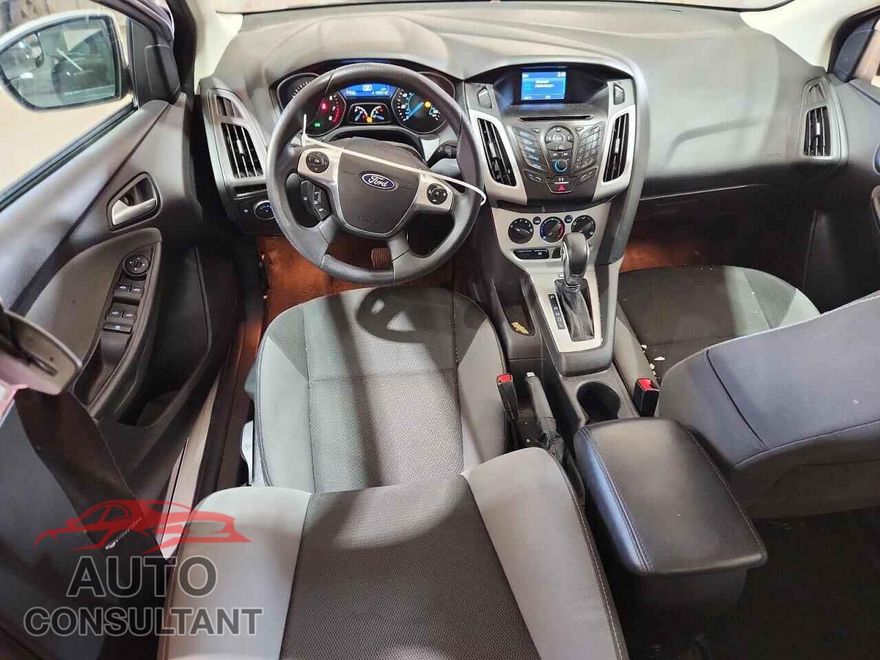FORD FOCUS 2014 - 1FADP3F28EL309847