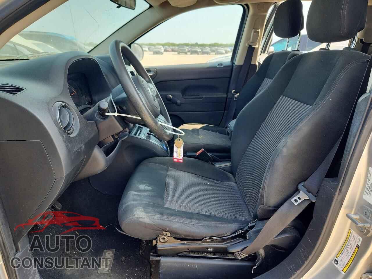 JEEP COMPASS 2014 - 1C4NJCBA7ED548202
