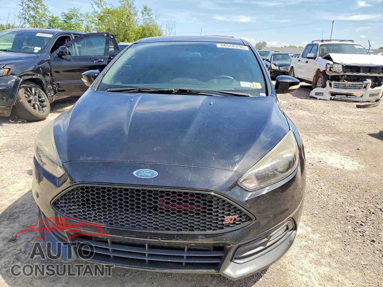 FORD FOCUS 2017 - 1FADP3L96HL259942