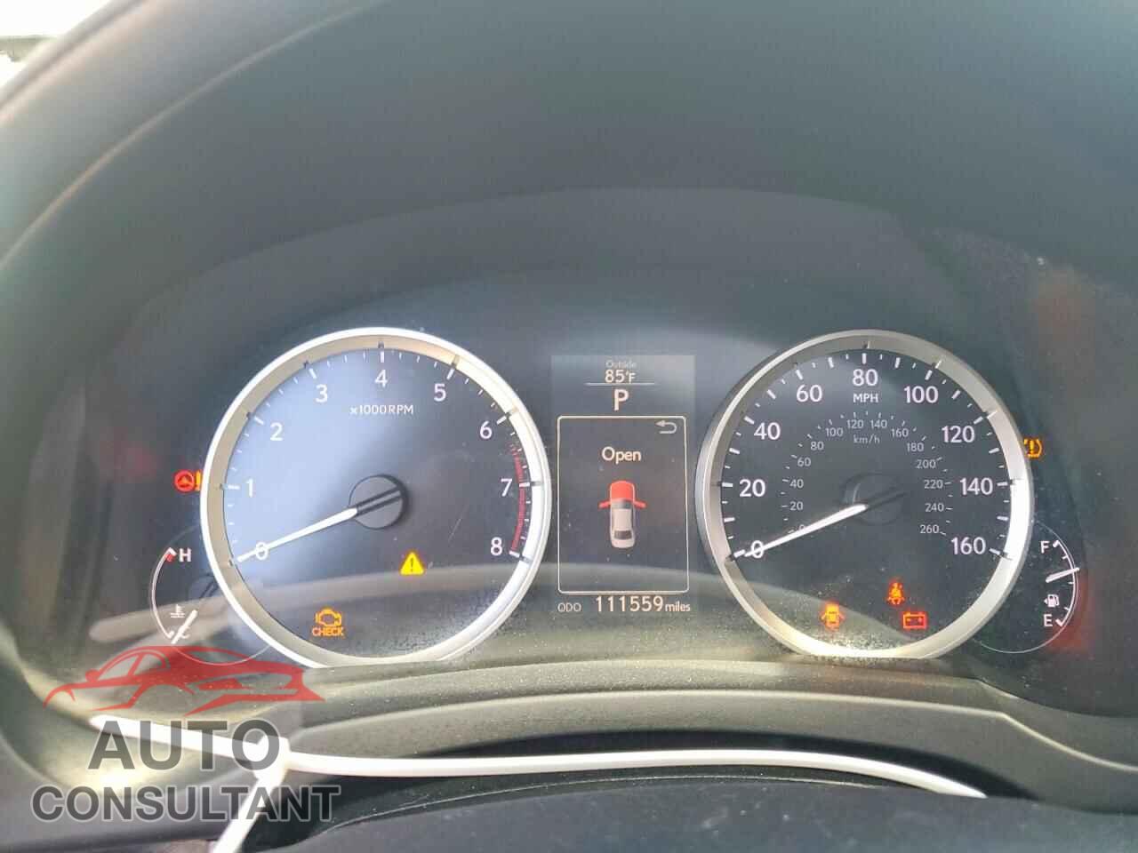 LEXUS IS 2015 - JTHCF1D24F5018122