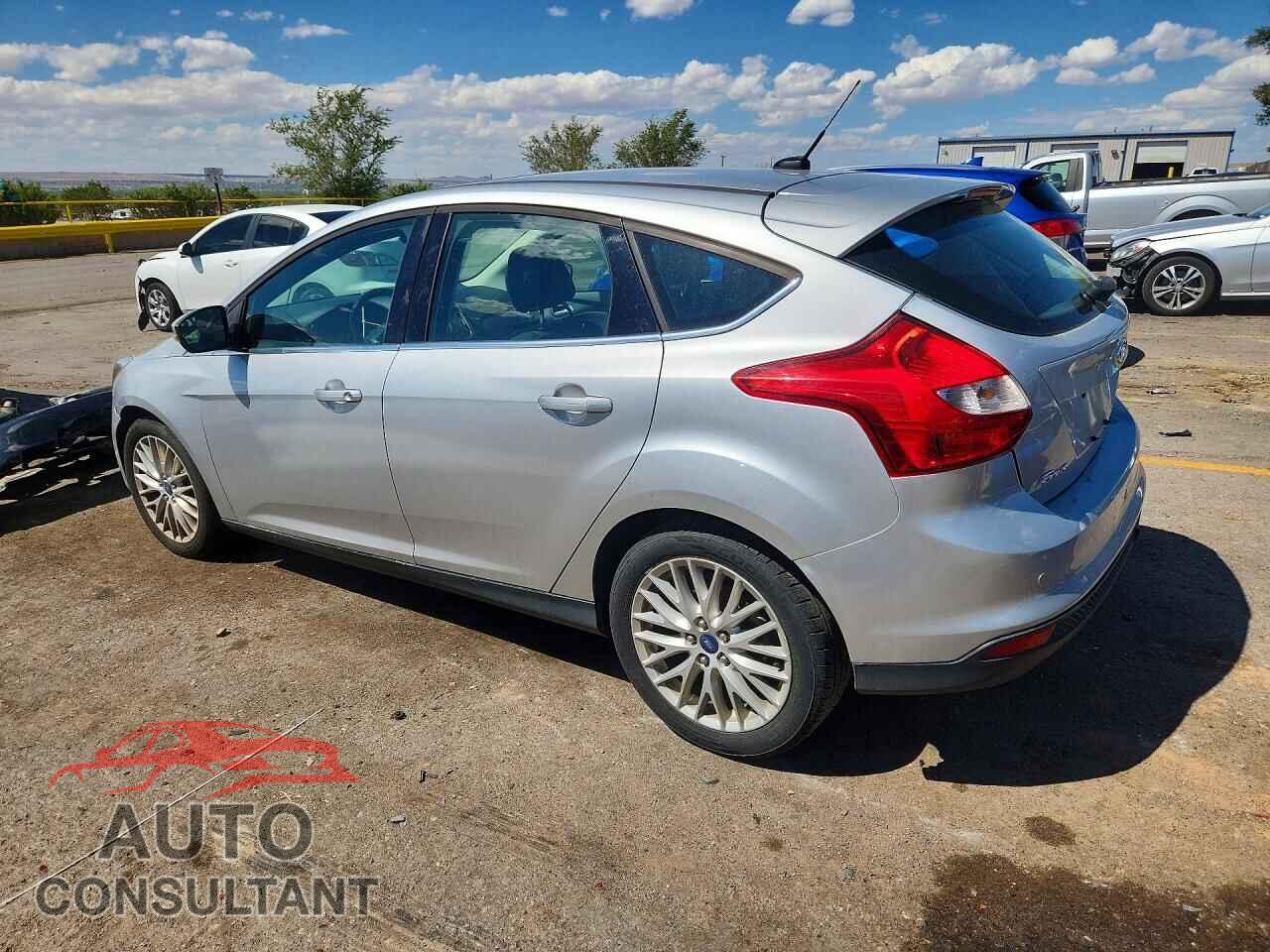 FORD FOCUS 2012 - 1FAHP3M2XCL206351