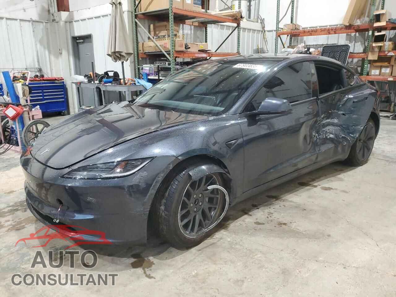 TESLA MODEL 3 2025 - 5YJ3E1EA9SF005238