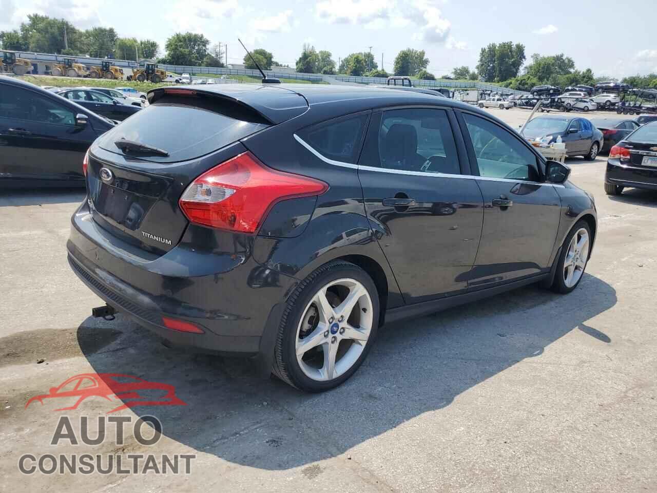 FORD FOCUS 2012 - 1FAHP3N29CL294775