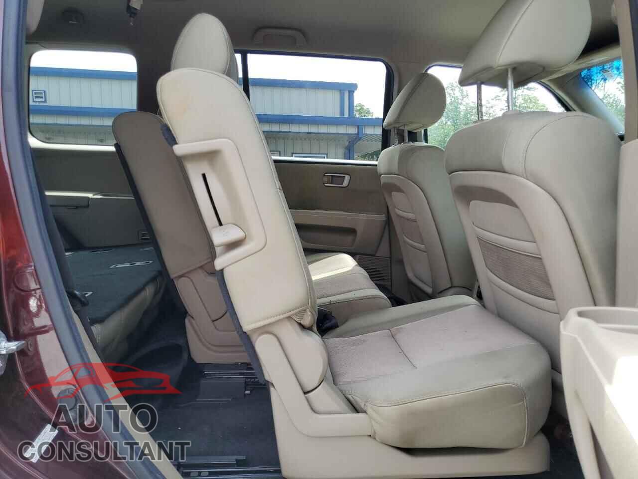 HONDA PILOT 2011 - 5FNYF4H40BB075009