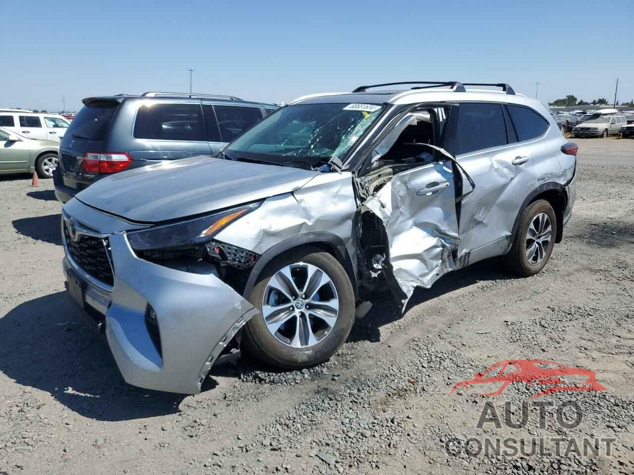 TOYOTA HIGHLANDER 2022 - 5TDHZRBH1NS204066