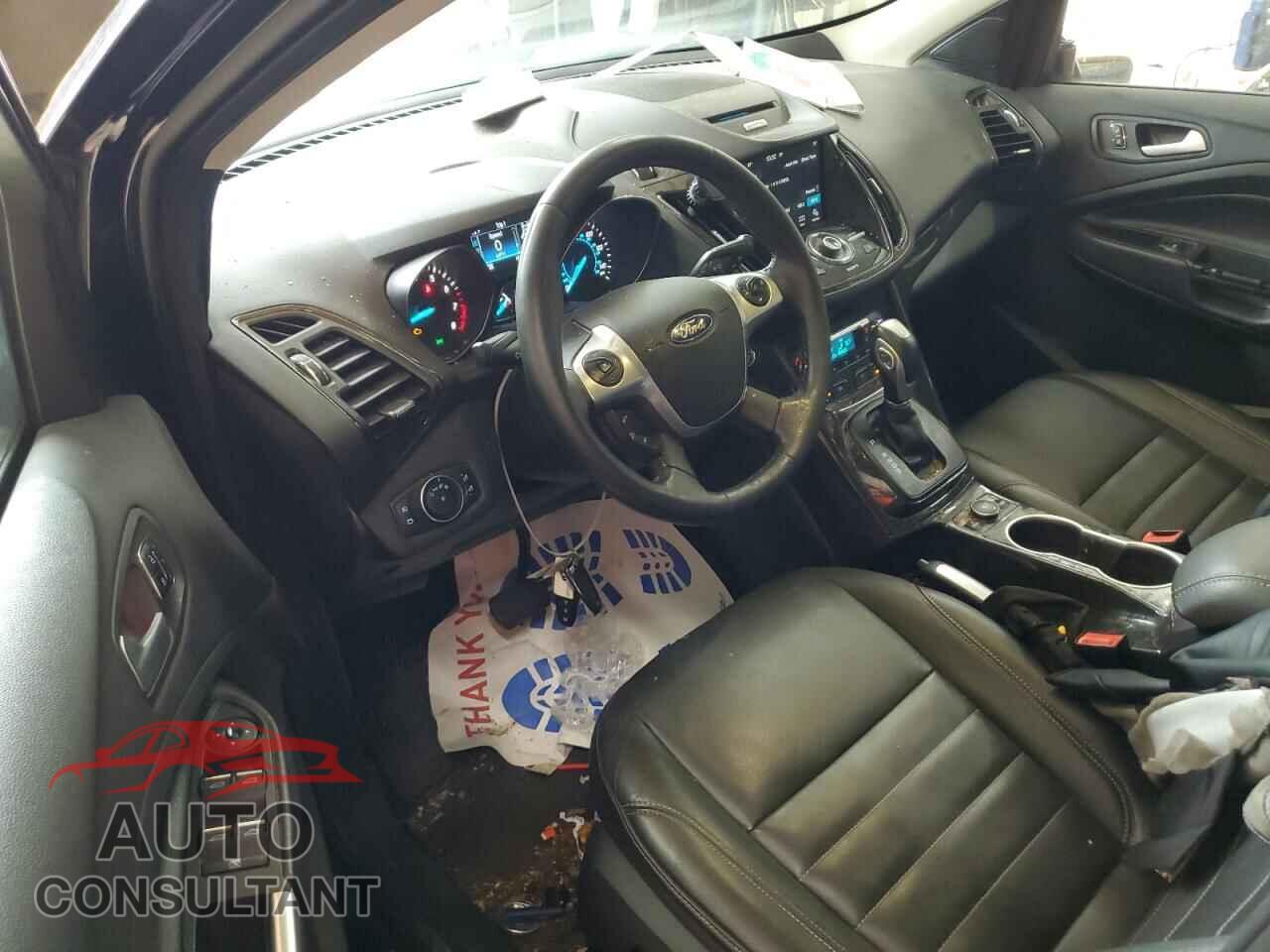 FORD ESCAPE 2016 - 1FMCU9J96GUC80007