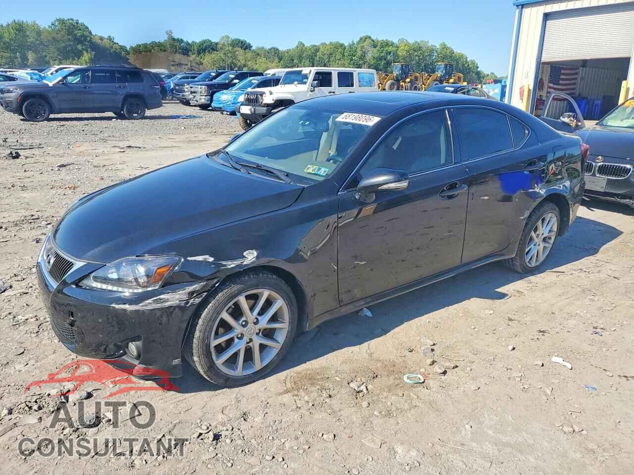 LEXUS IS 2011 - JTHCF5C27B5051943
