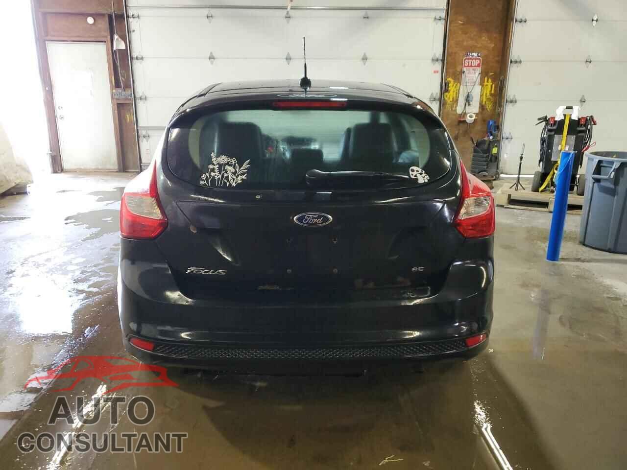 FORD FOCUS 2014 - 1FADP3K2XEL243548