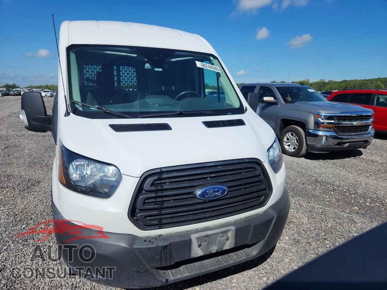 FORD TRANSIT 2019 - 1FTYR2CM5KKA32209