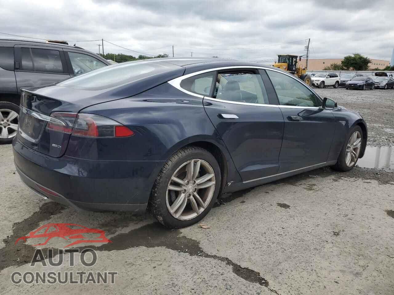 TESLA MODEL S 2015 - 5YJSA1H2XFFP78687
