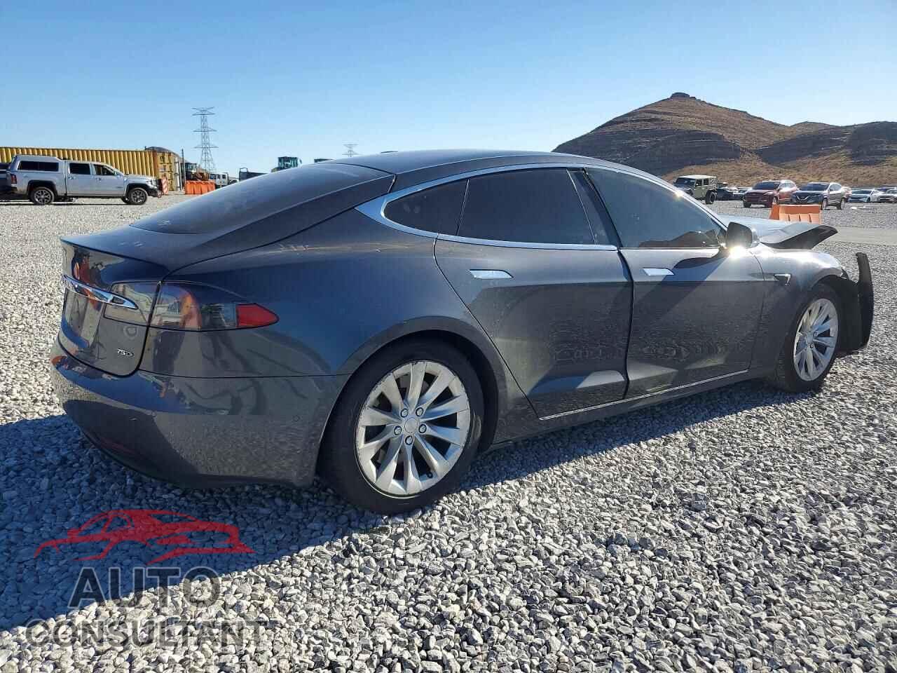 TESLA MODEL S 2018 - 5YJSA1E23JF276116