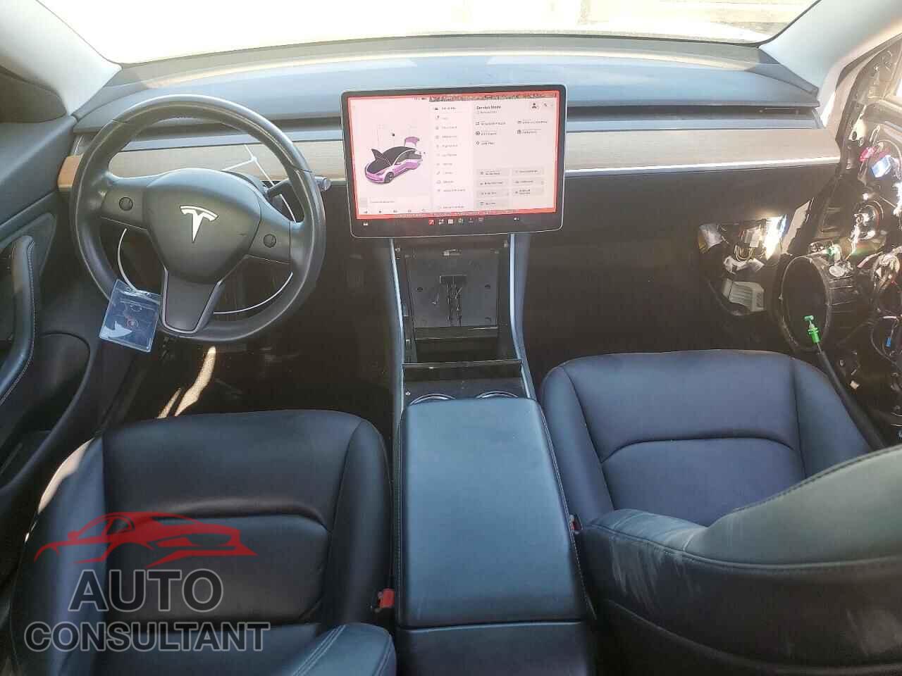 TESLA MODEL 3 2019 - 5YJ3E1EA5KF193319