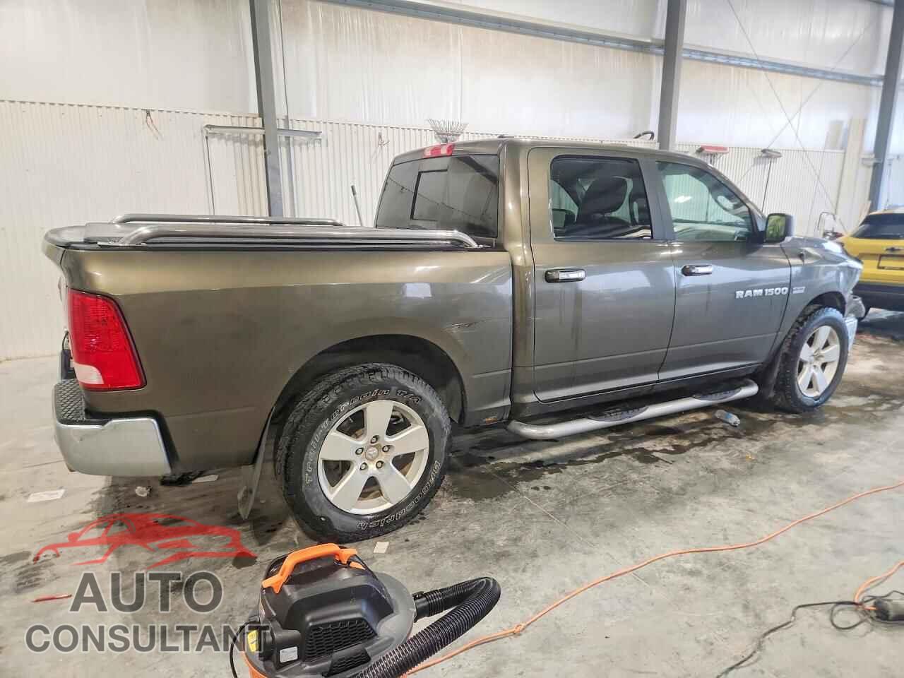 DODGE RAM 1500 2012 - 1C6RD7LT8CS153901