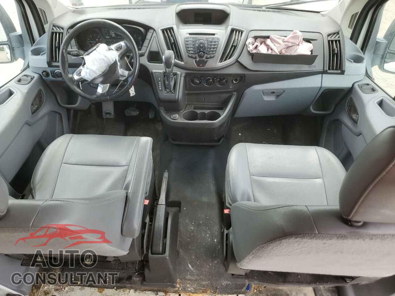 FORD TRANSIT 2019 - 1FTYR2CM3KKB66006