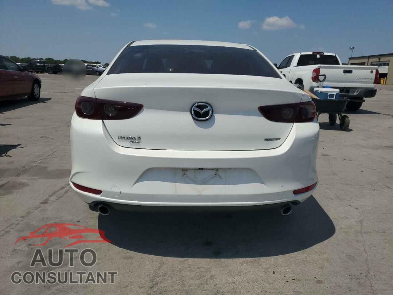 MAZDA 3 2019 - JM1BPBAMXK1124145