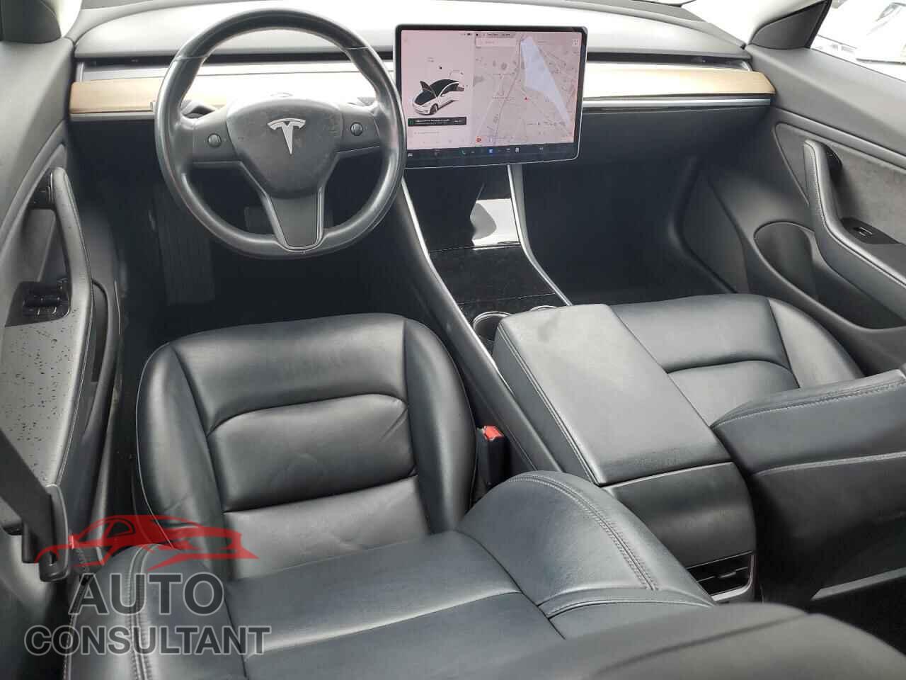 TESLA MODEL 3 2018 - 5YJ3E1EA7JF164855