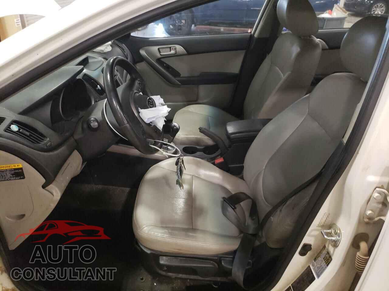 KIA FORTE 2010 - KNAFU4A25A5080290