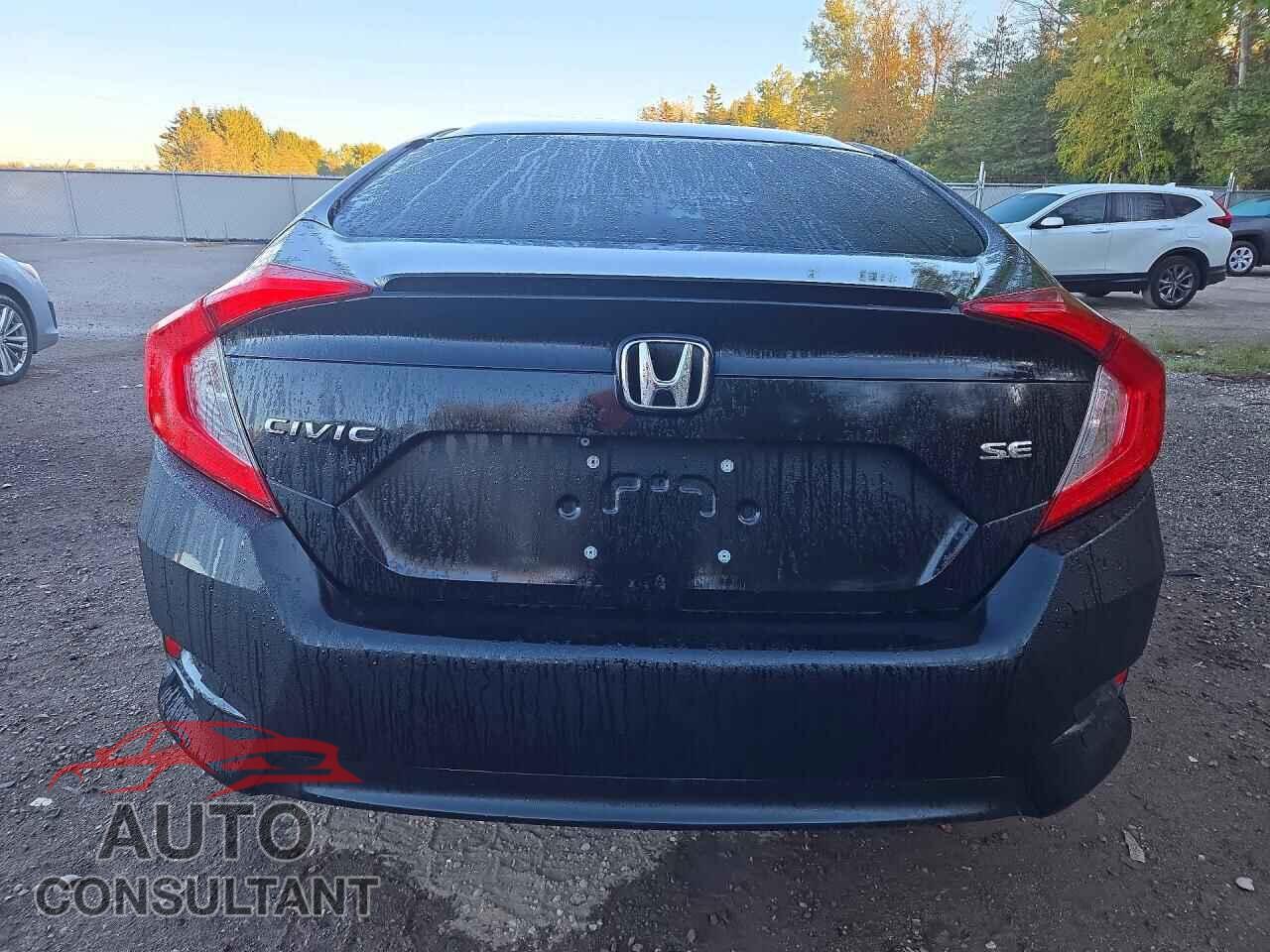 HONDA CIVIC 2018 - 2HGFC2F68JH024943
