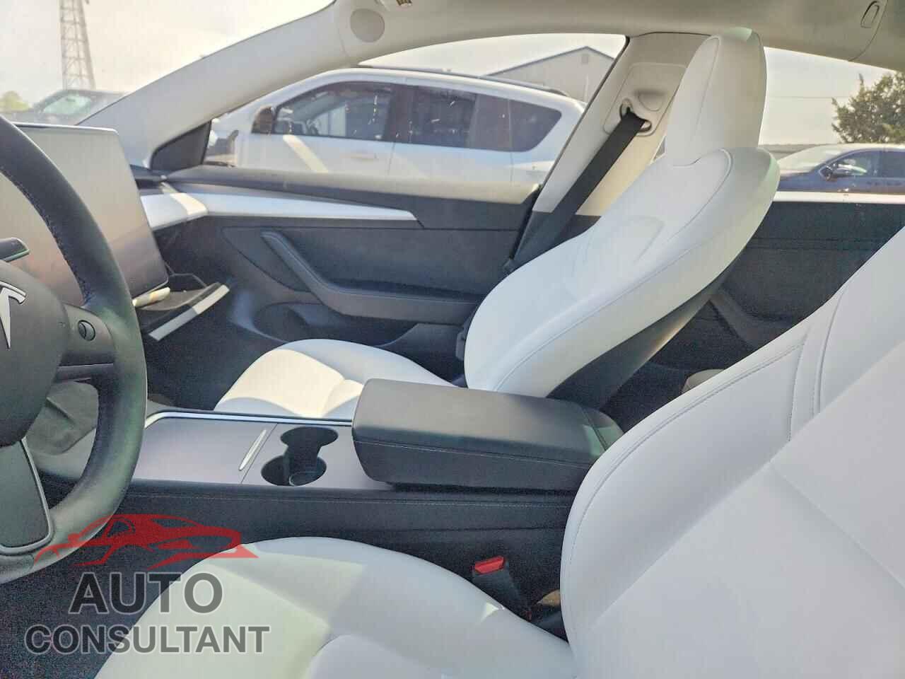 TESLA MODEL 3 2023 - 5YJ3E1EA8PF552377