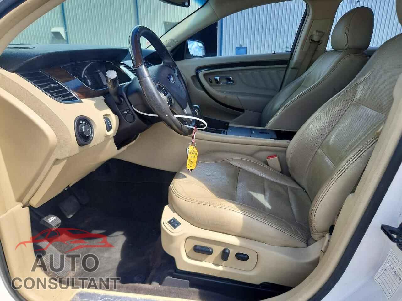 FORD TAURUS 2015 - 1FAHP2F84FG134183