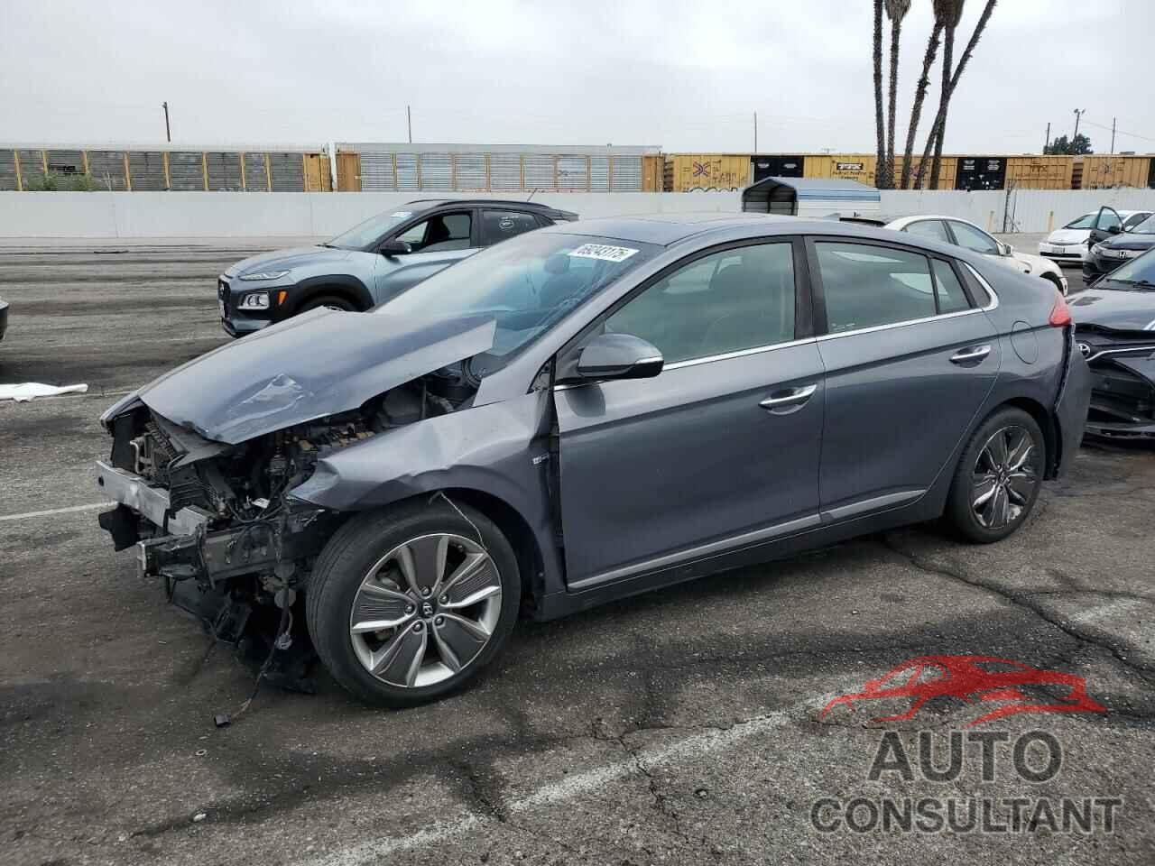 HYUNDAI IONIQ 2017 - KMHC05LC4HU048133