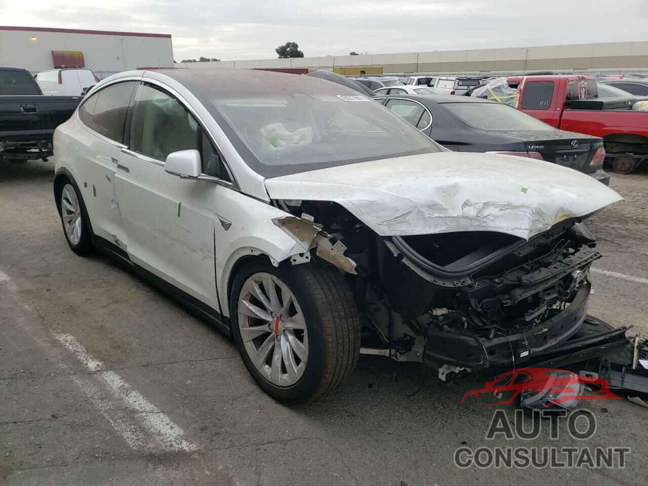 TESLA MODEL X 2017 - 5YJXCBE20HF076889