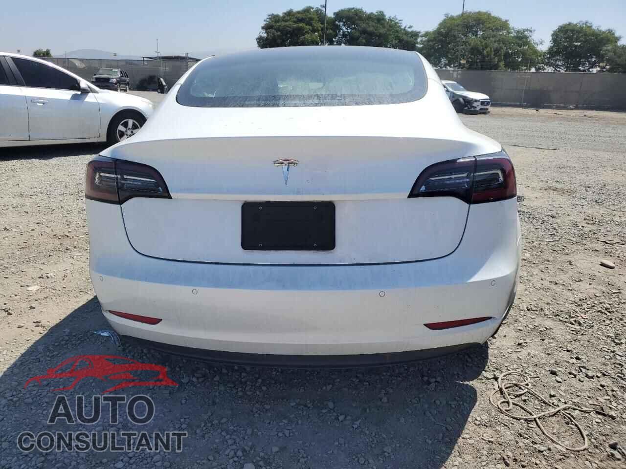 TESLA MODEL 3 2021 - 5YJ3E1EA9MF996427