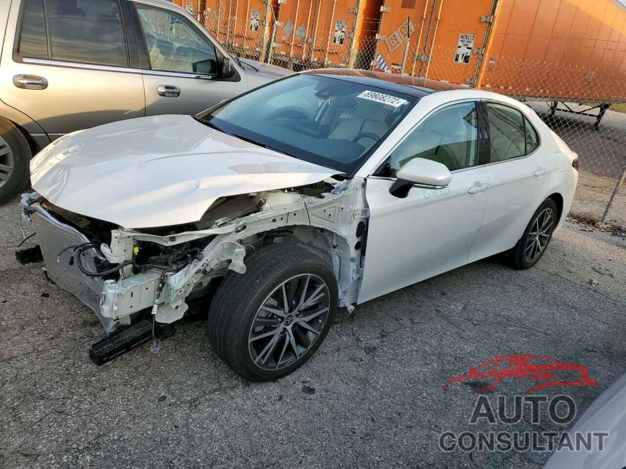 TOYOTA CAMRY 2021 - 4T1F11BK5MU035610