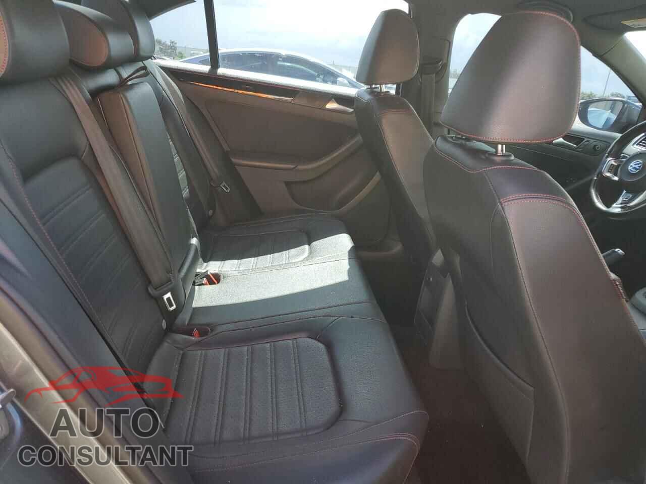 VOLKSWAGEN JETTA 2017 - 3VW4T7AJ7HM320236