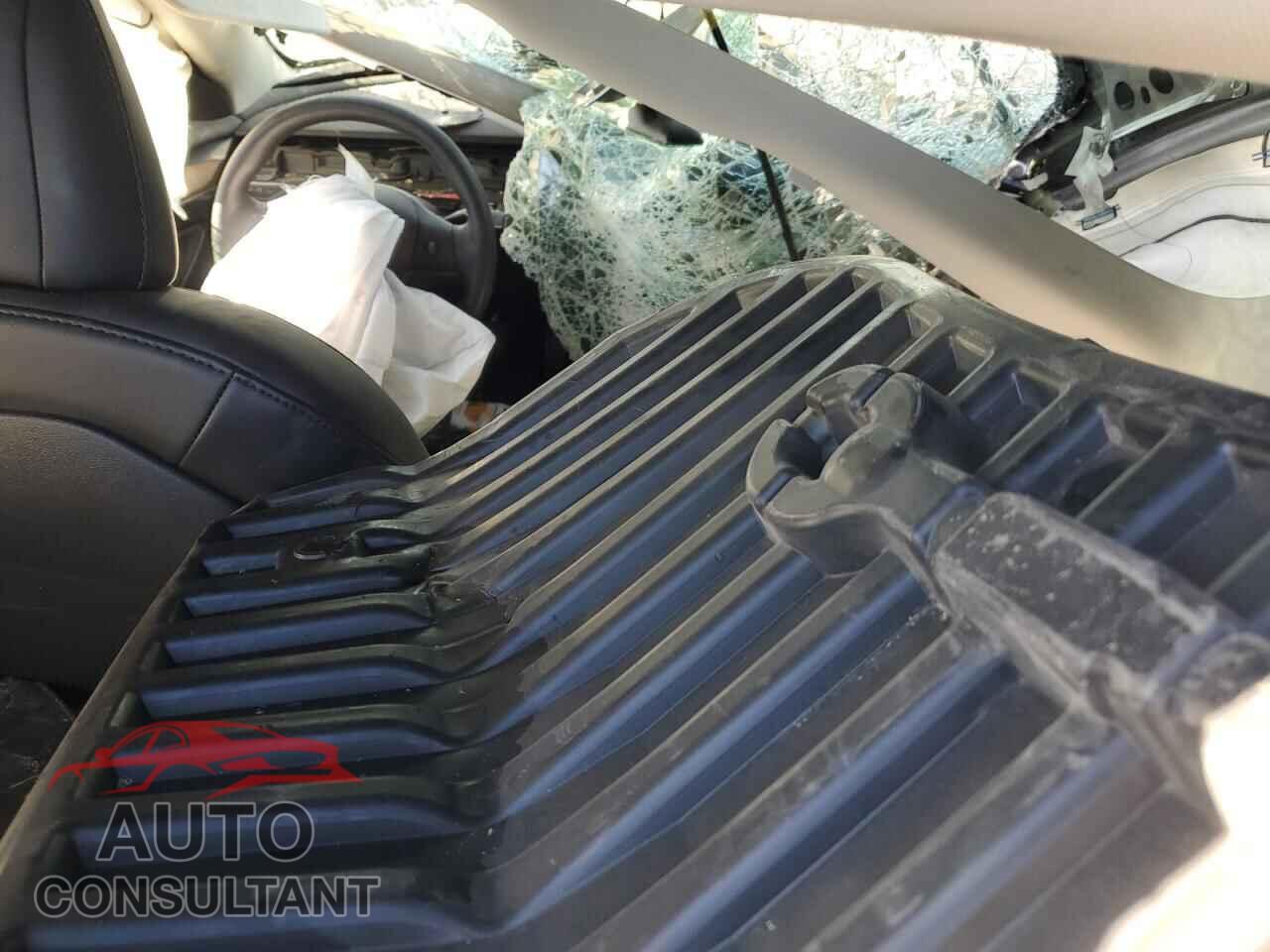 TESLA MODEL 3 2023 - 5YJ3E1EA8PF455809