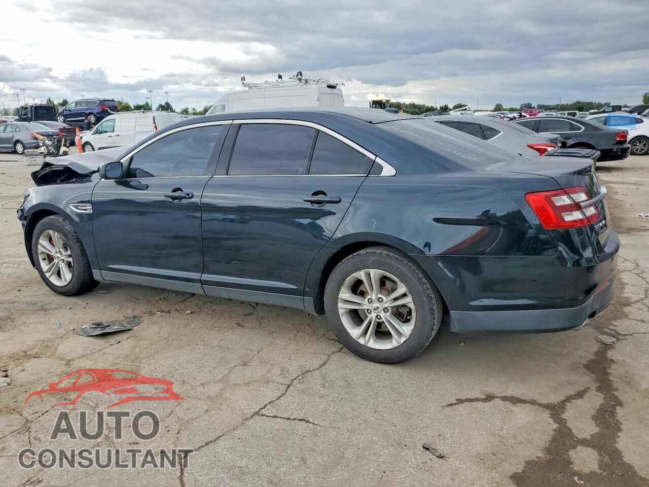 FORD TAURUS 2015 - 1FAHP2E82FG112670