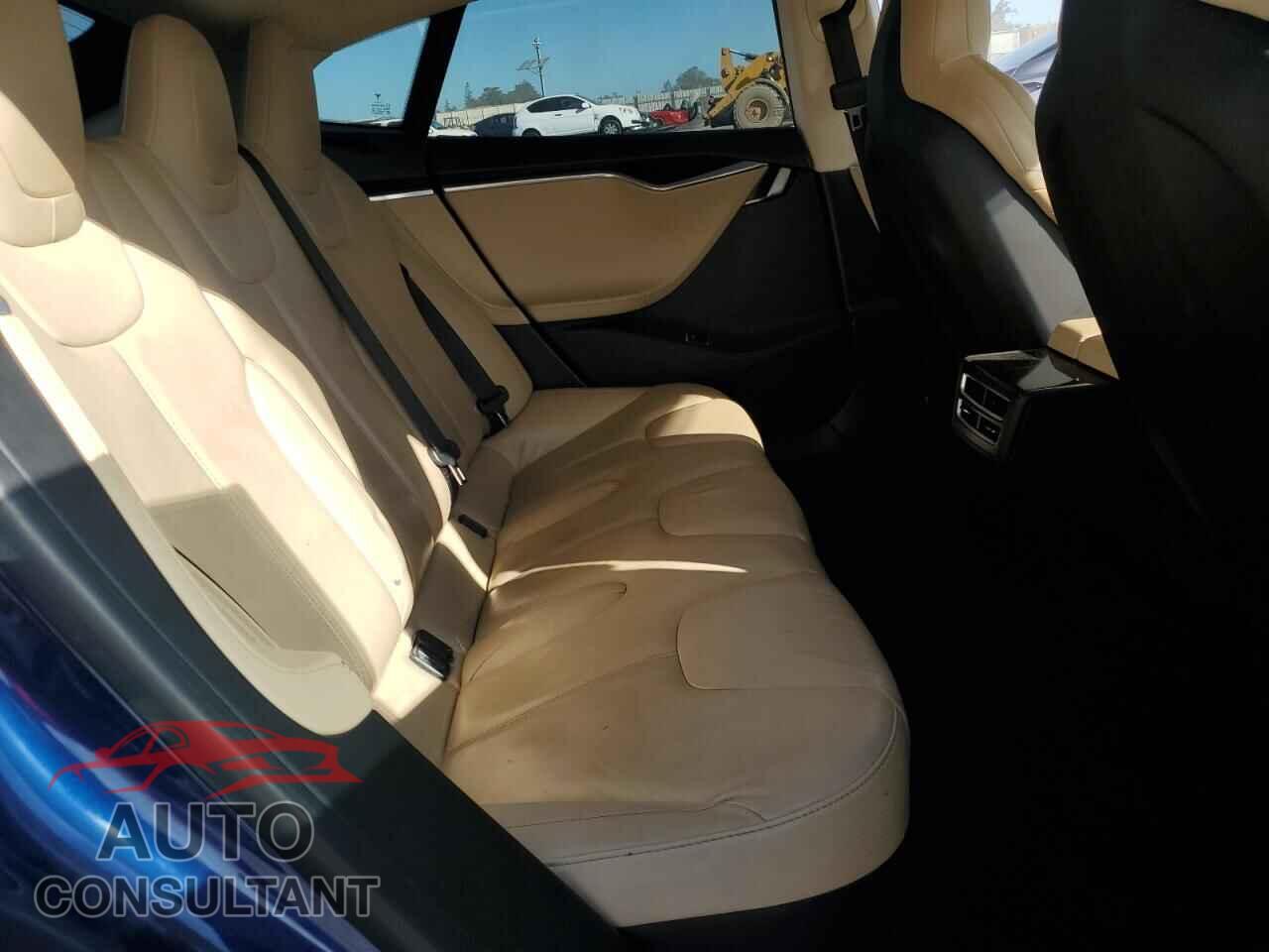 TESLA MODEL S 2015 - 5YJSA1S24FF086031