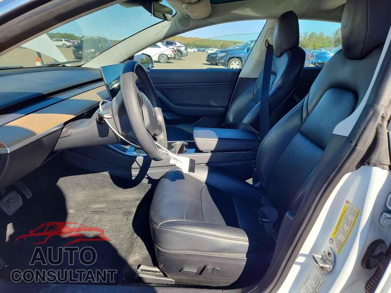 TESLA MODEL 3 2019 - 5YJ3E1EA5KF447532