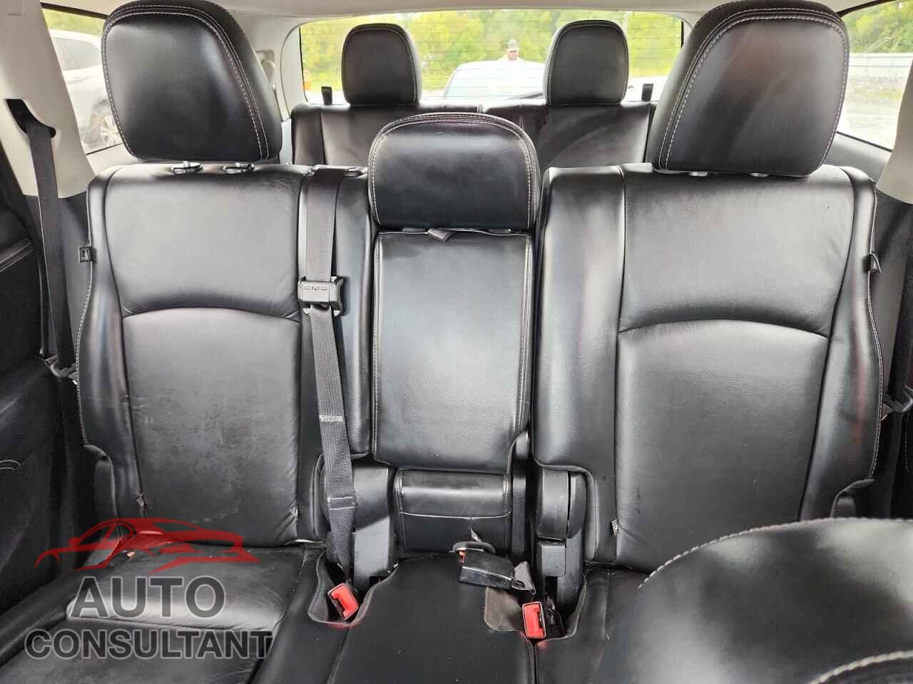 DODGE JOURNEY 2011 - 3D4PH9FG3BT523084