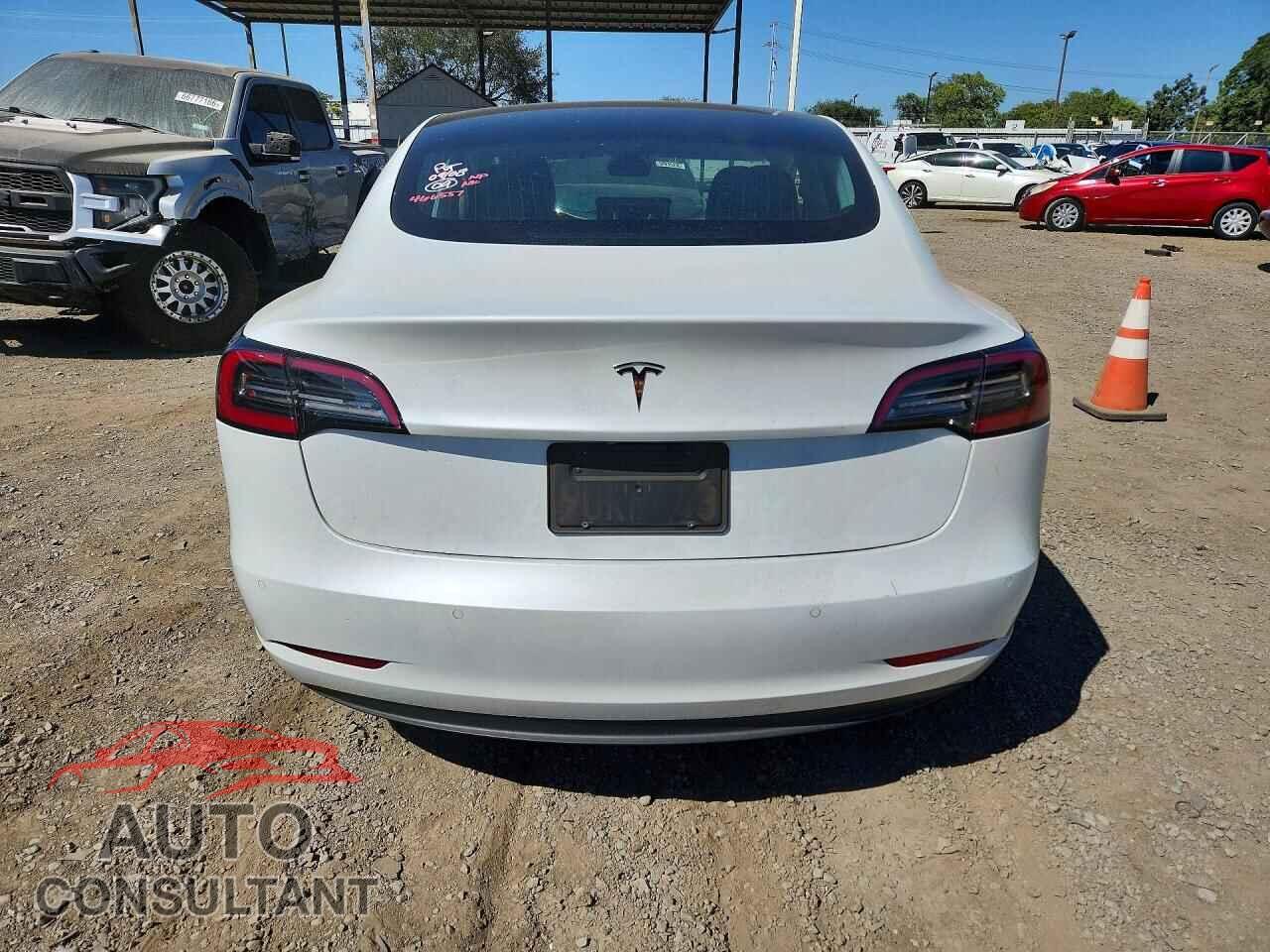 TESLA MODEL 3 2019 - 5YJ3E1EAXKF425249