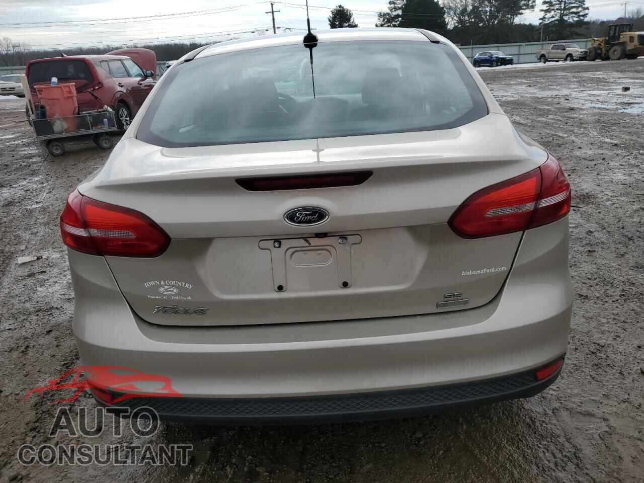 FORD FOCUS 2018 - 1FADP3FE4JL200712
