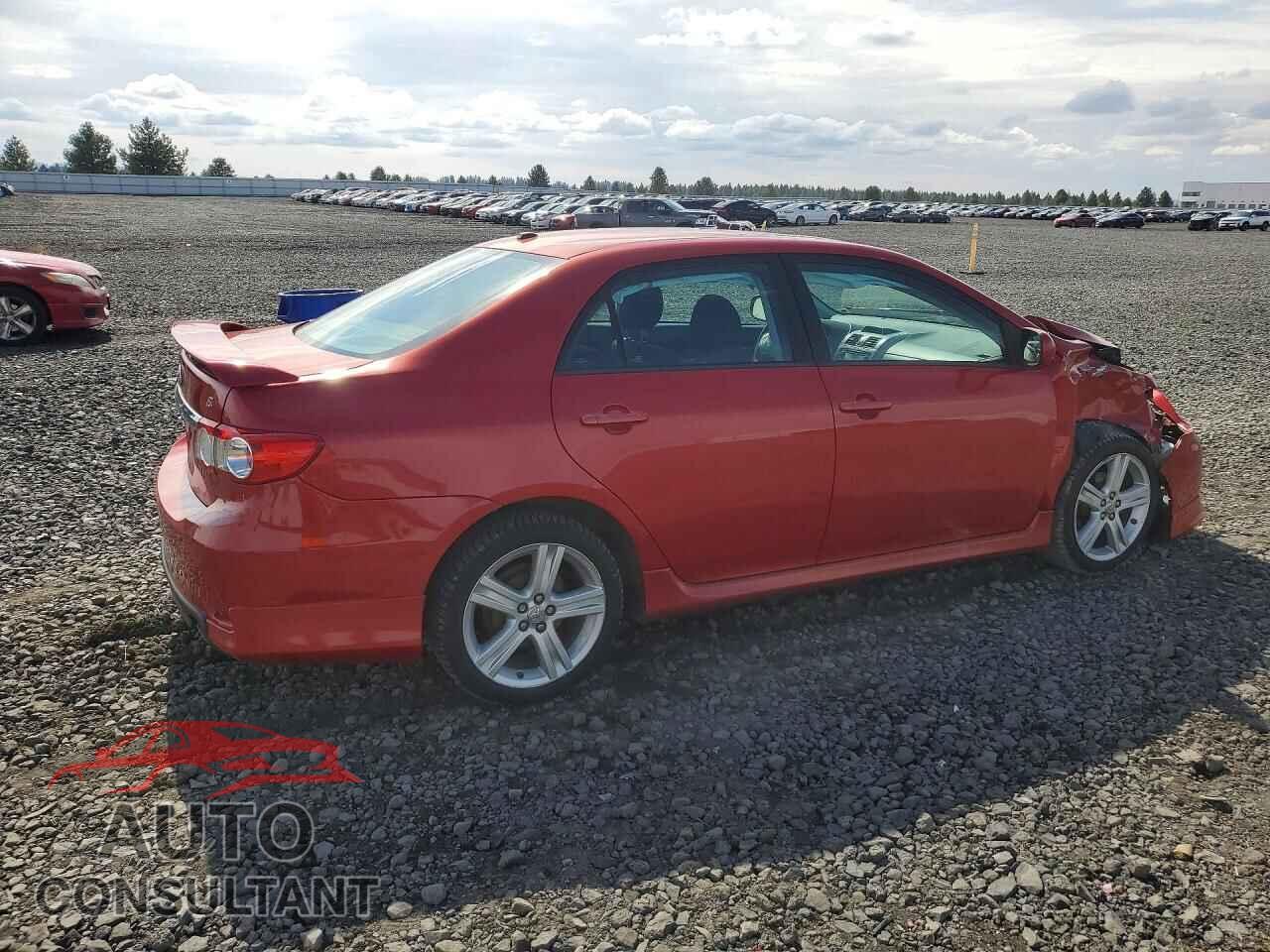 TOYOTA COROLLA 2013 - 2T1BU4EE8DC040282
